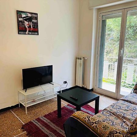 Entire 3 Bed Rooms Apartment,Centrum Генуя Екстер'єр фото