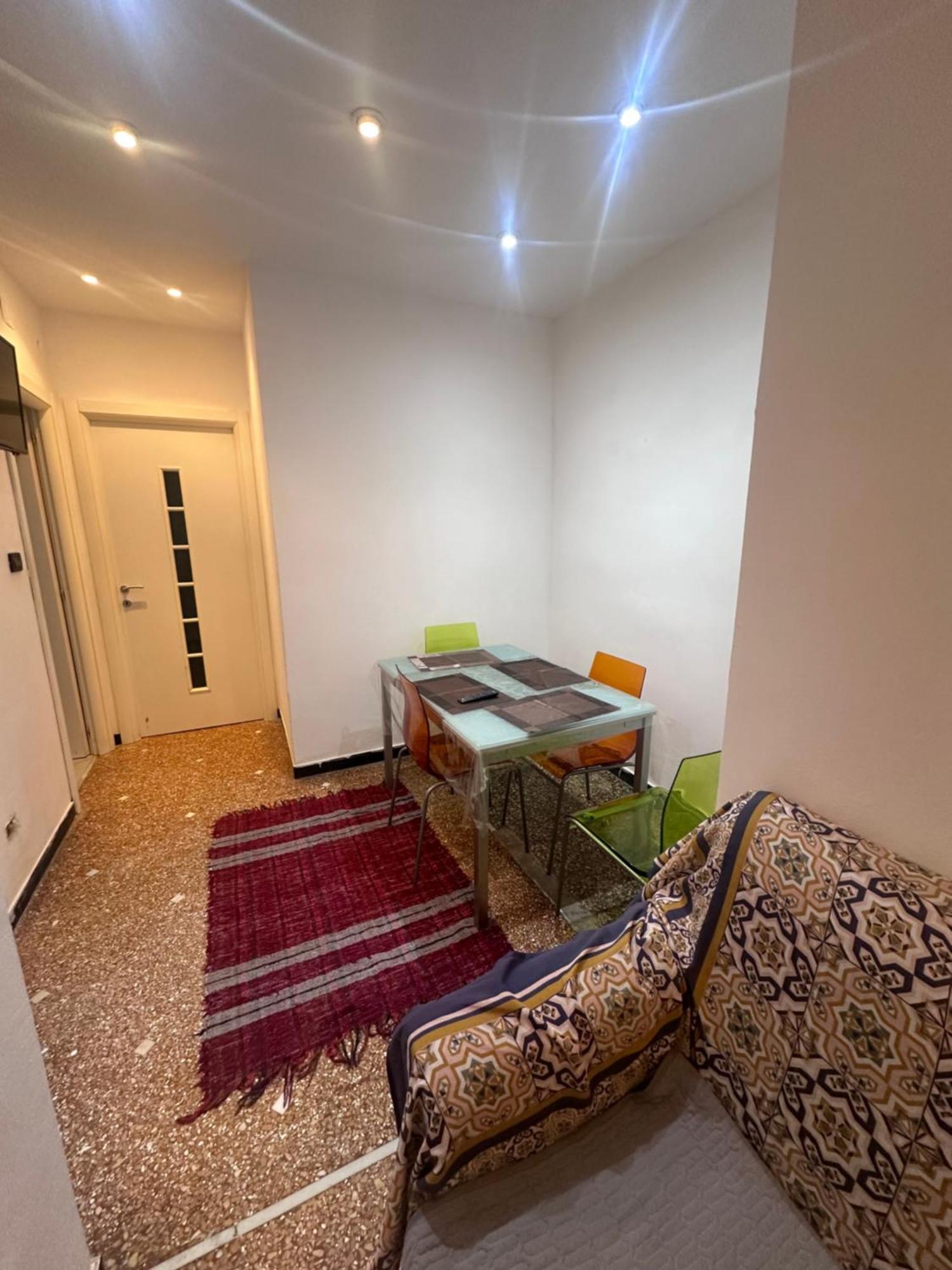 Entire 3 Bed Rooms Apartment,Centrum Генуя Екстер'єр фото